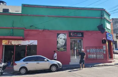 Vendo prédio comercial no centro de manaus, ótimo para vários segmentos
