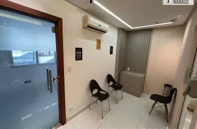 Vendo este lindo consultório totalmente reformado no edifício atlantic