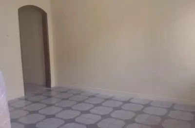 Vendo casa no conjunto eldorado com 2 quartos sendo 1 suite e financia