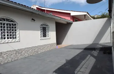 Alugo casa no planalto conjunto jardim versalhes com 2 quartos