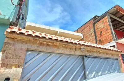 Alugo casa na praça 14  com excelente localização apenas 5 minutos do centro de manaus!