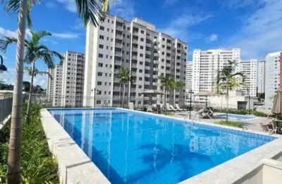 Condomínio estilo ponta negra ao lado do shopping, climatizado, 2 quartos sendo 1 suíte, varanda..