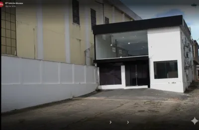 Ponto comercial no térreo com 3 salas e banheiros  - 110m² - Constantino Nery