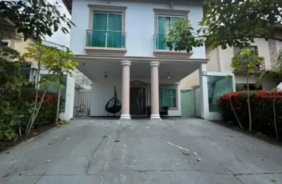 Casa Cond. Residencial Laranjeiras – 5 suítes sendo 1 master com closet, edícula com churrasqueira, cozinha ampla...