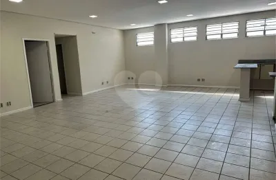 Casa comercial para alugar na Rua Tijuco Preto, 712, Tatuapé, São Paulo