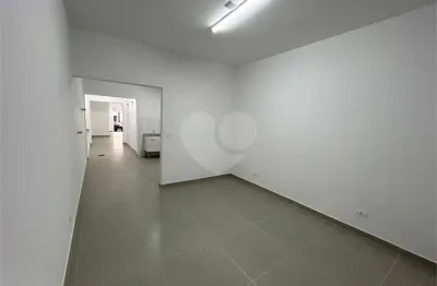 Casa comercial para alugar na Rua Toledo Barbosa, 501, Belém, São Paulo