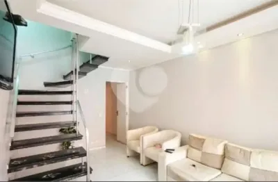 Casa com 3 quartos para alugar na Rua das Cobeias, 302, Vila Prudente, São Paulo