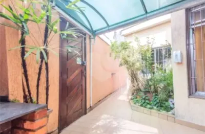 Casa comercial para alugar na Rua Doutor Miguel Vieira Ferreira, 108, Tatuapé, São Paulo