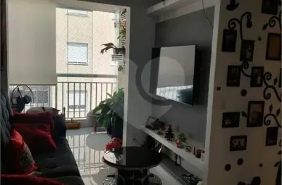 Apartamento com 3 quartos para alugar na Rua Evaristo da Veiga, 54, Brás, São Paulo
