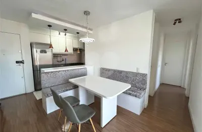 Apartamento com 3 quartos para alugar na Rua Santa Catarina, 707, Tatuapé, São Paulo