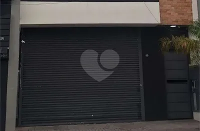 Casa comercial para alugar na Rua Tuiuti, 2655, Tatuapé, São Paulo