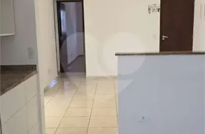 Casa com 2 quartos para alugar na Rua Garcez do Nascimento, 94, Sapopemba, São Paulo