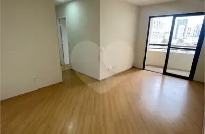 Apartamento com 2 quartos para alugar na Rua Teixeira de Melo, 221, Tatuapé, São Paulo