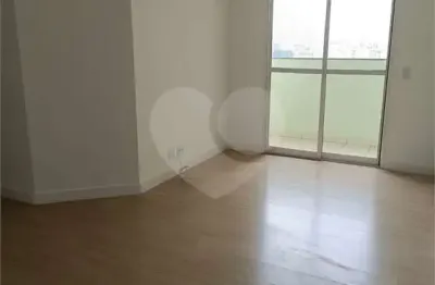 Apartamento com 3 quartos para alugar na Rua Marina Crespi, 232, Mooca, São Paulo