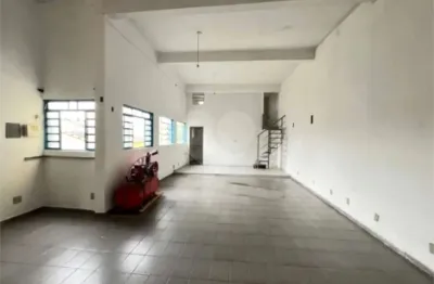 Casa comercial para alugar na Rua Capaná, 114, Itaquera, São Paulo
