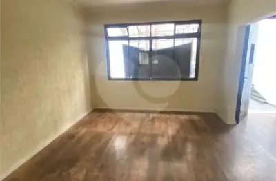 Casa comercial para alugar na Rua Martins Pena, 318, Tatuapé, São Paulo