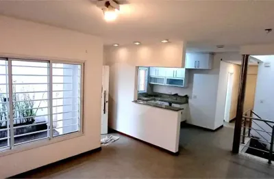 Casa com 4 quartos para alugar na Rua Aleixo Jorge, 191, Perdizes, São Paulo