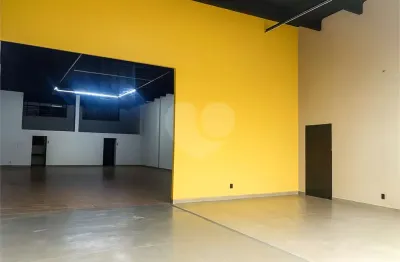 Prédio comercial 600 m², 8 banheiros, 4 vagas, locação, tatuapé
