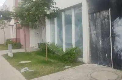 Casa comercial para alugar na Rua Cristais, 40, Tatuapé, São Paulo