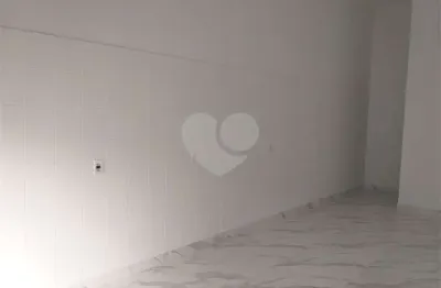 Prédio para alugar na Rua Vilela, 51, Tatuapé, São Paulo