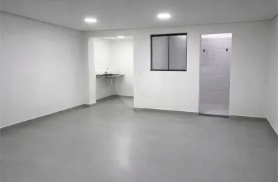 Casa com 2 quartos para alugar no Tatuapé, São Paulo 