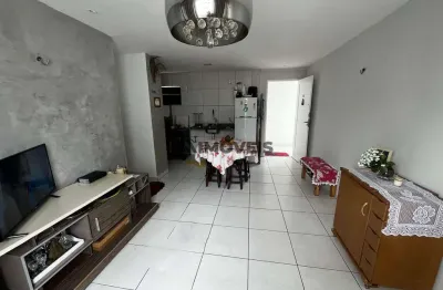 Apartamento com 2 quartos, suite e varanda em emaús, parnamirim, rn