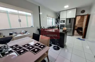 Sobrado para venda em parque renato maia de 131.00m² com 3 quartos, 1 suite e 2 garagens