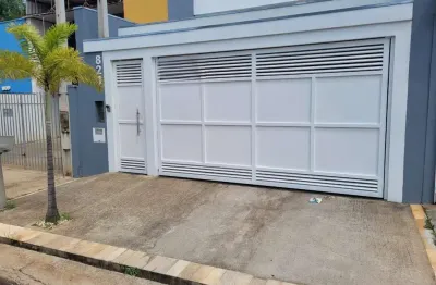 Casa para venda em jardim cristo rei de 180.00m² com 3 quartos, 1 suite e 2 garagens