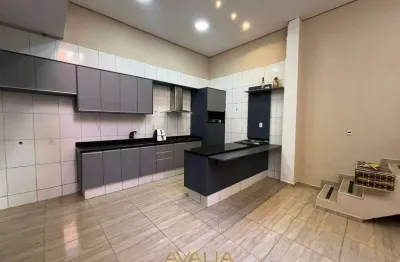 Casa para alugar em jardim colonial de 250.00m² com 3 quartos, 1 suite e 2 garagens
