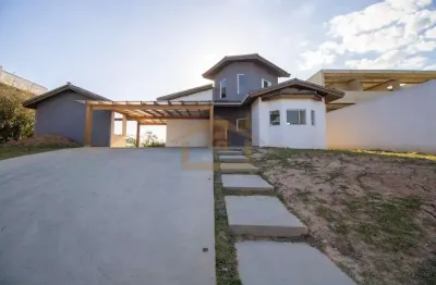 Casa para venda em pitas de 283.00m² com 3 quartos, 3 suites e 4 garagens
