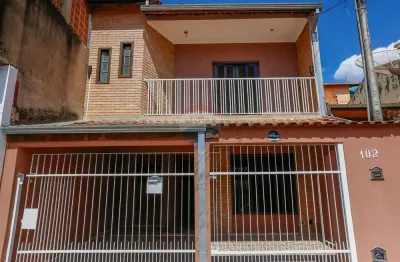 Sobrado para venda em jardim santo amaro de 199.07m² com 3 quartos e 2 garagens