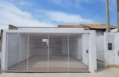 Casa para alugar em jardim itaipu de 280.00m² com 3 quartos, 1 suite e 2 garagens