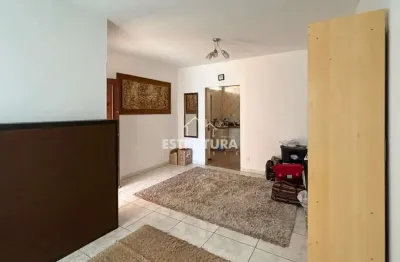 Casa para alugar em vila operária de 130.00m² com 2 quartos e 1 garagem