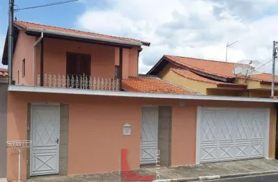 Casa para alugar em residencial das ilhas de 300.00m² com 5 quartos, 4 suites e 7 garagens