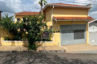 Casa para venda em vila guimarães de 187.17m² com 3 quartos, 1 suite e 2 garagens