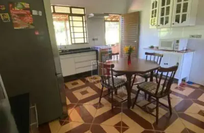 Chácara para venda em chácaras city de 160.00m² com 2 quartos e 2 garagens