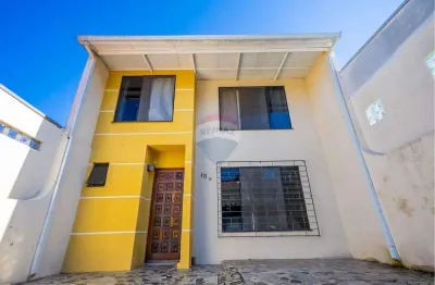 Casa para venda em hauer de 190.00m² com 4 quartos, 1 suite e 3 garagens