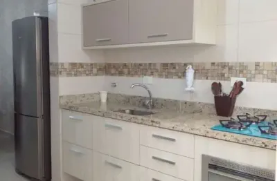 Casa para venda em centro de 160.00m² com 3 quartos, 1 suite e 4 garagens