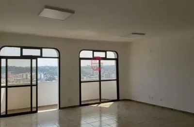 Apartamento para alugar em centro de 200.00m² com 3 quartos, 1 suite e 3 garagens