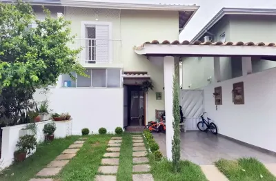 Casa de condomínio para alugar em centro de 121.00m² com 2 quartos, 1 suite e 2 garagens