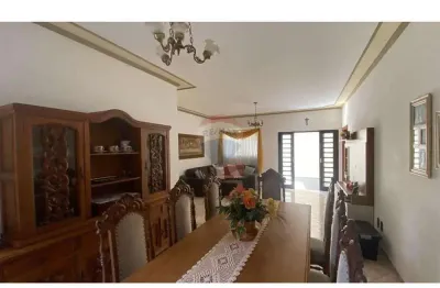 Casa para venda em vila são lúcio de 250.00m² com 4 quartos, 2 suites e 4 garagens