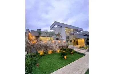 Casa para venda em golden park residence de 296.00m² com 3 quartos, 3 suites e 3 garagens