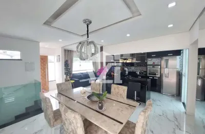 Sobrado para venda em conjunto habitacional ana paula de 275.00m² com 3 quartos, 1 suite e 4 garagens