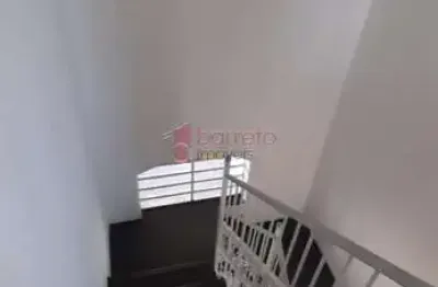 Sobrado para venda em centro de 308.00m² com 4 quartos, 3 suites e 10 garagens