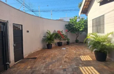 Casa para venda em parque gramado ii de 137.00m² com 2 quartos, 1 suite e 3 garagens