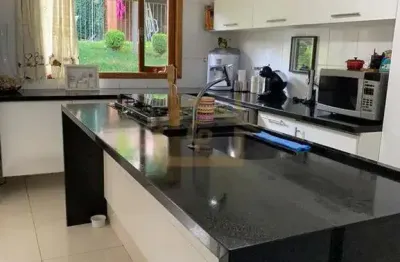Casa para venda em nova higienópolis de 408.00m² com 3 quartos, 3 suites e 4 garagens