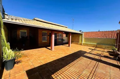 Casa para venda em jardim dona nicota de barros de 250.00m² com 3 quartos e 6 garagens