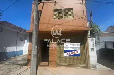 Casa para alugar em centro de 110.00m² com 3 quartos, 1 suite e 2 garagens