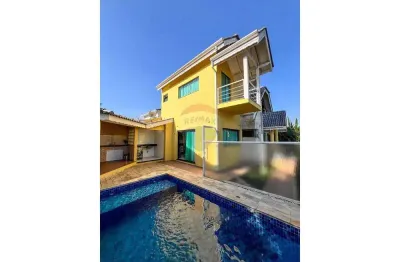 Casa para venda em parque residencial itapeti de 247.00m² com 3 quartos e 3 suites