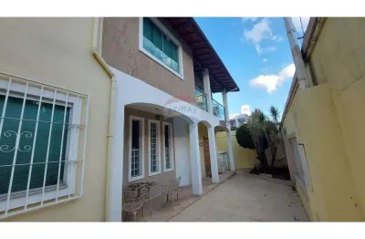 Casa para venda em castelo de 326.00m² com 4 quartos, 2 suites e 4 garagens